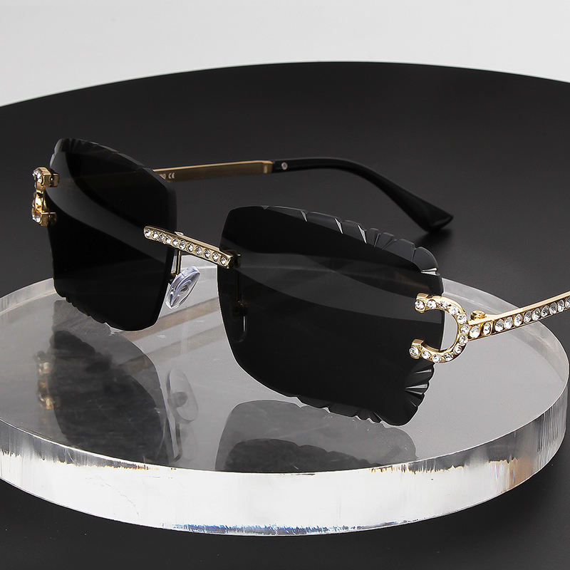 Fashion Rimless Square Sunglas - Metal Photo Panel avis et prix